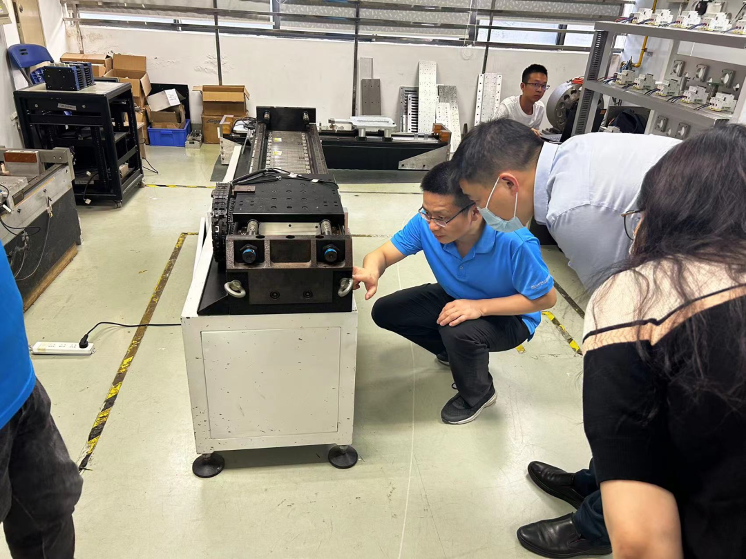 南山区工信局领导调研国家级专精特新“小巨人”企业——大族电机 1.png